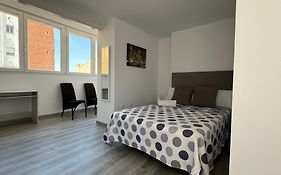 Estudio con terraza y vistas en el centro